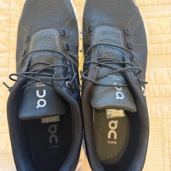 On Running Black and White Athletic Shoes - Picture 6 of 8